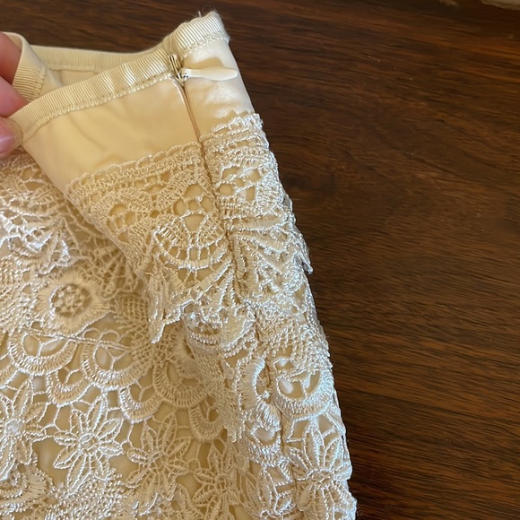 Beautiful white skirt by Sans Souci - Picture 2 of 3